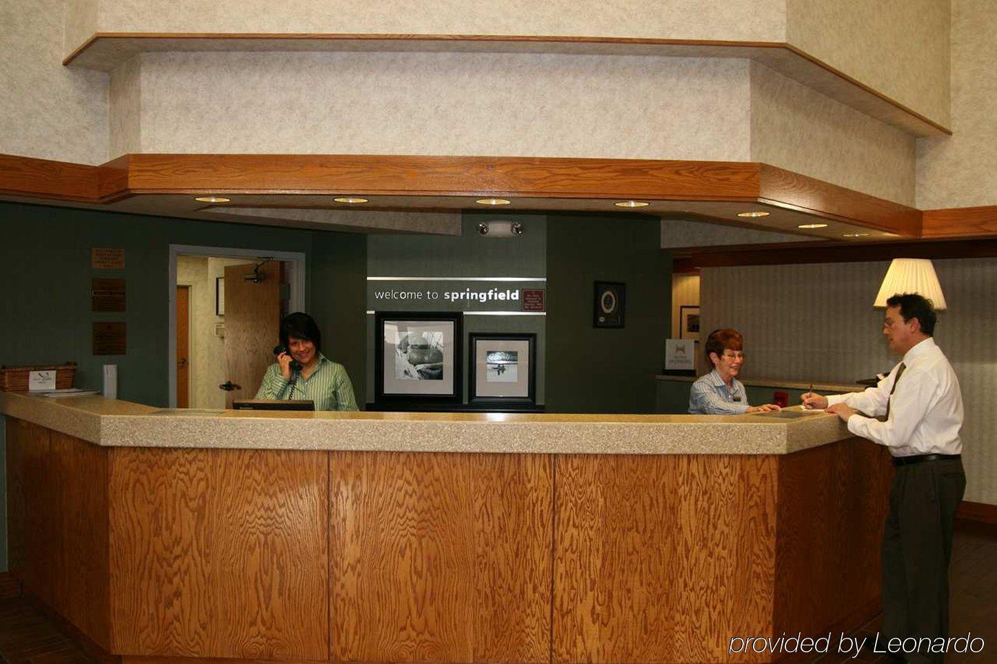 Hampton Inn Springfield-South מראה פנימי תמונה