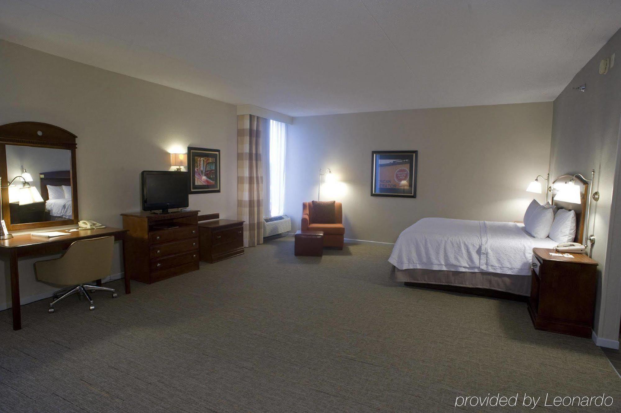 Hampton Inn Springfield-South מראה חיצוני תמונה